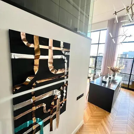 アパート 102sqm Exclusive Loft In Trendy Noblessner タリン